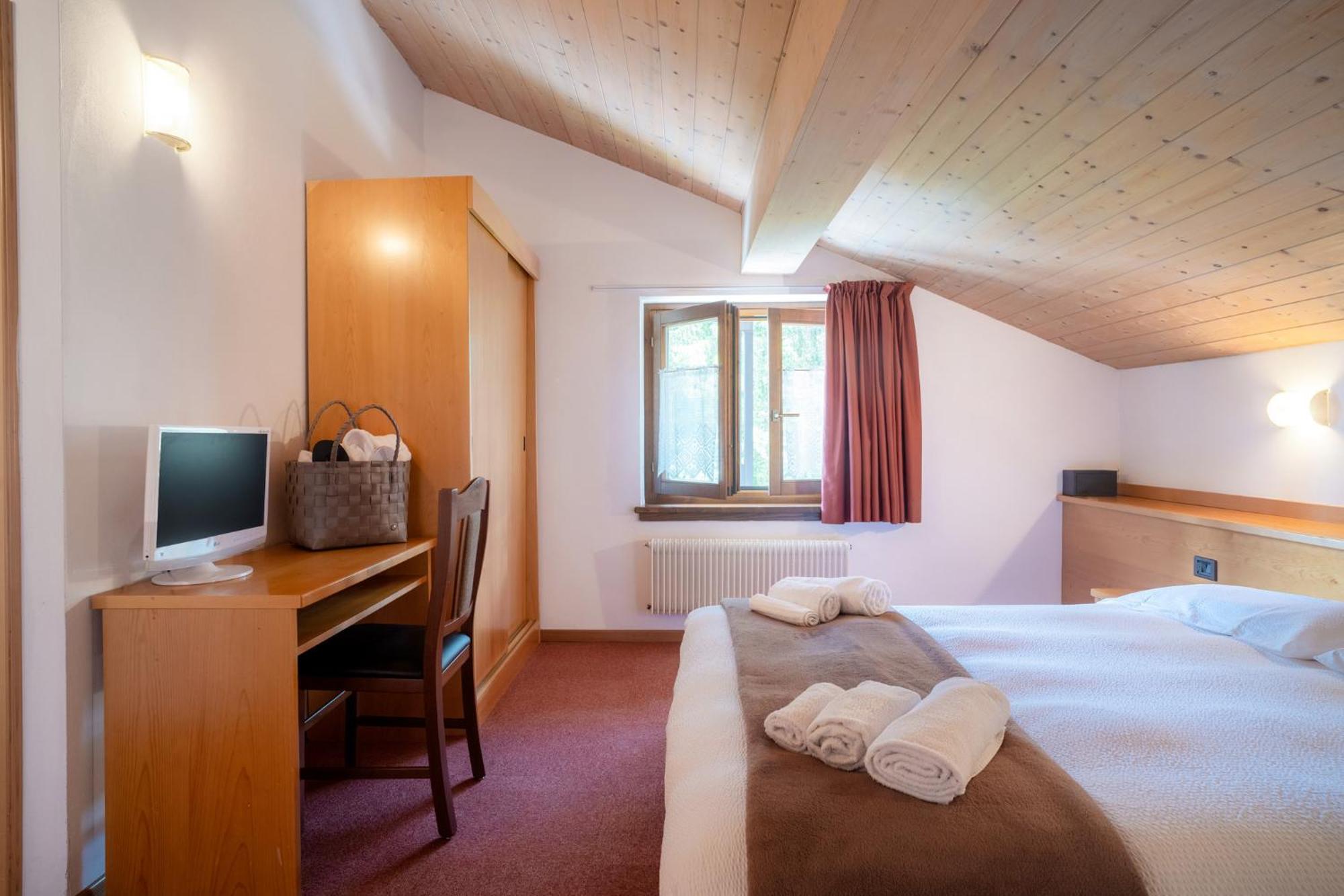 Hotel Piccola Baita Molveno Esterno foto